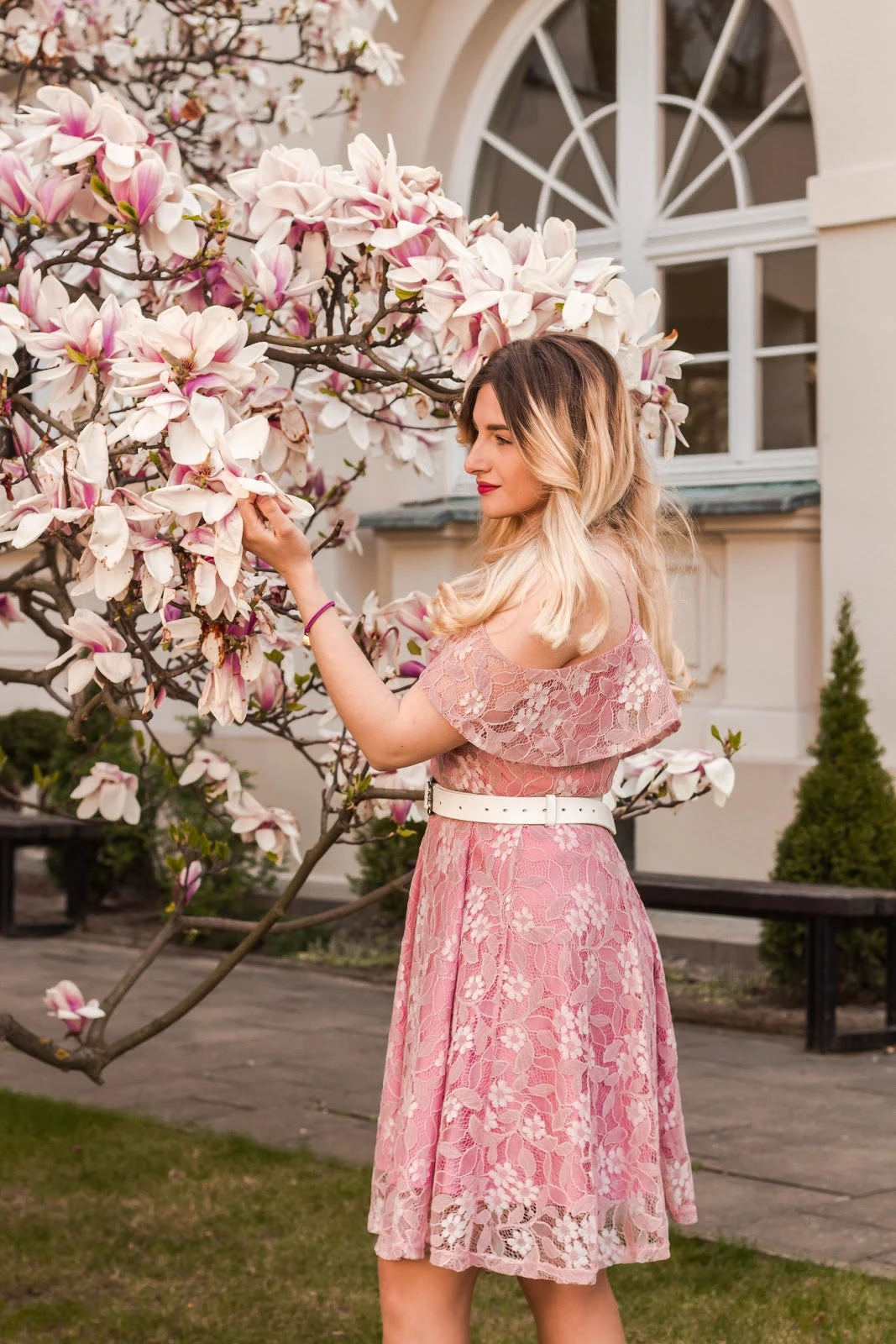 1950s Lace Cold Shoulder Ruffle Dress 12 1950s Lace Cold Shoulder Ruffle Dress - Image 10