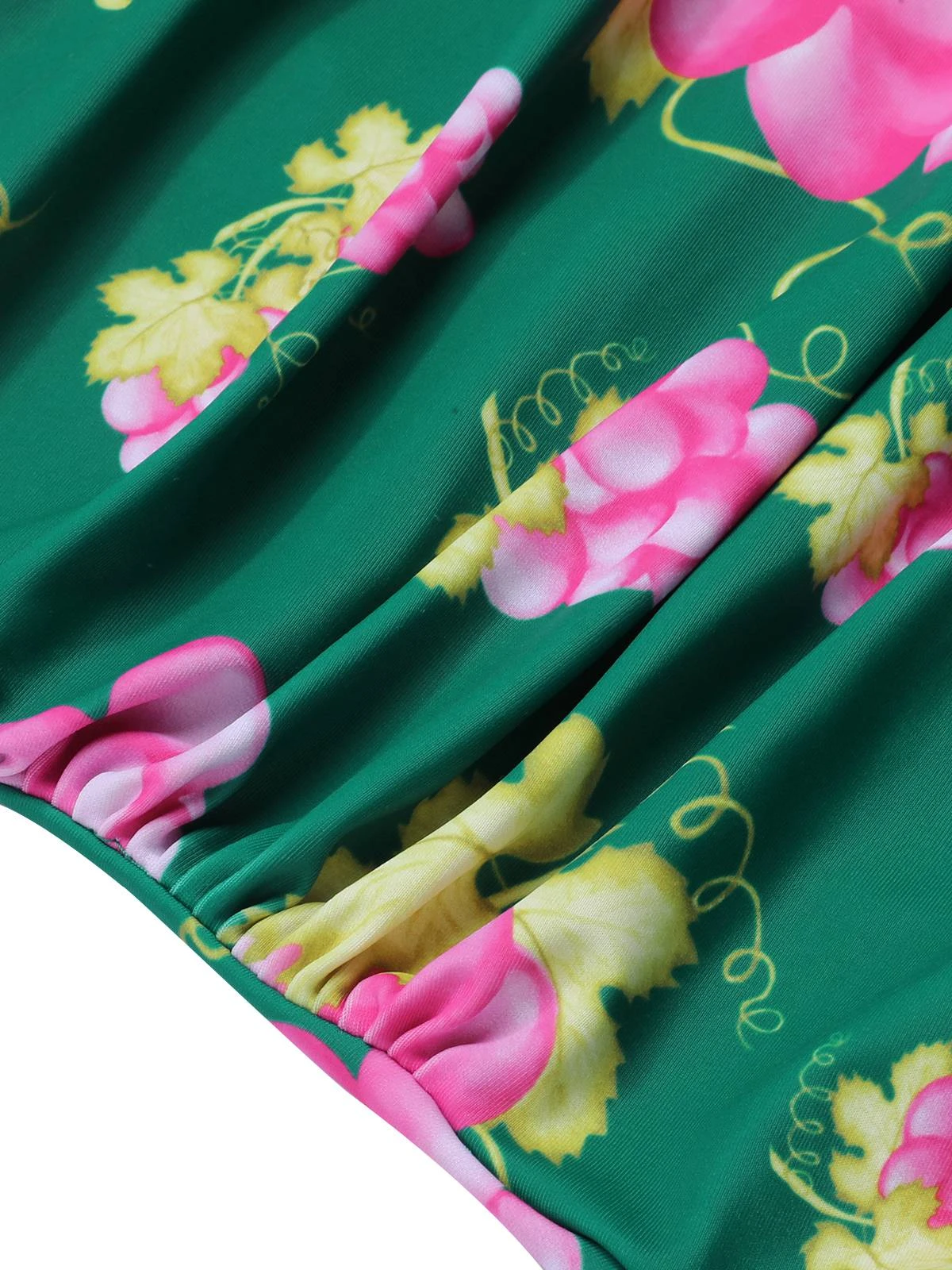 Retro 1950s Grape V-Neck Ruffle Sleeves Swimsuit 7 Retro 1950s Grape V-Neck Ruffle Sleeves Swimsuit - Image 5